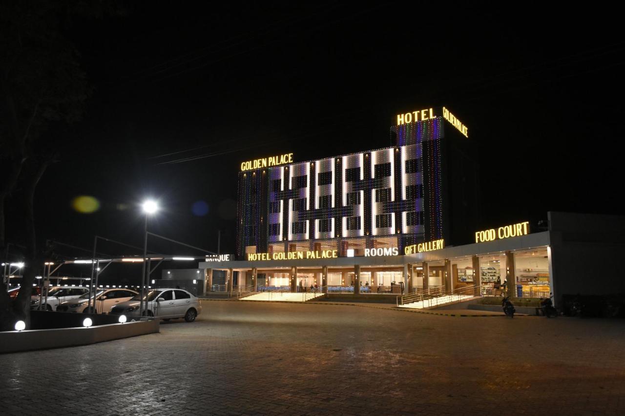 Hotel Golden Palace & Rooms Hālol Exteriör bild
