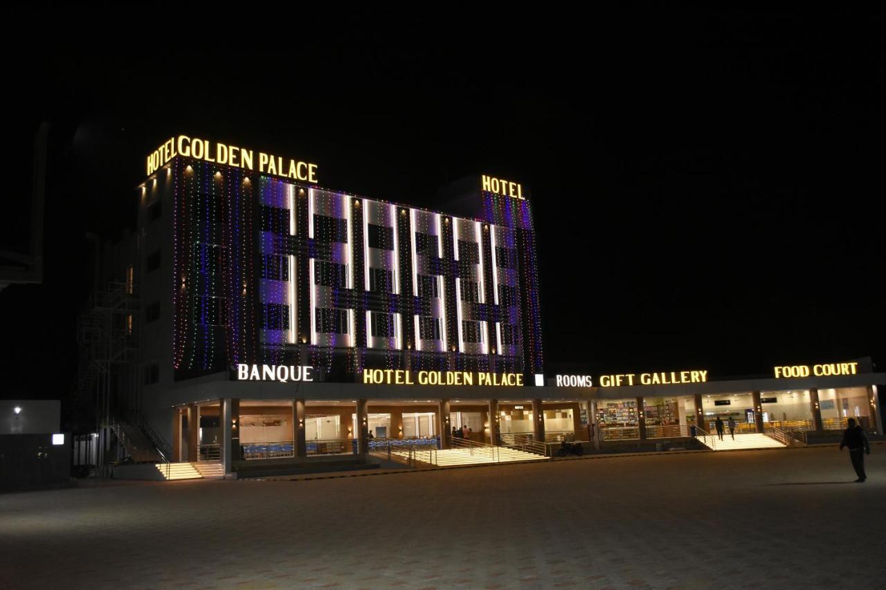 Hotel Golden Palace & Rooms Hālol Exteriör bild